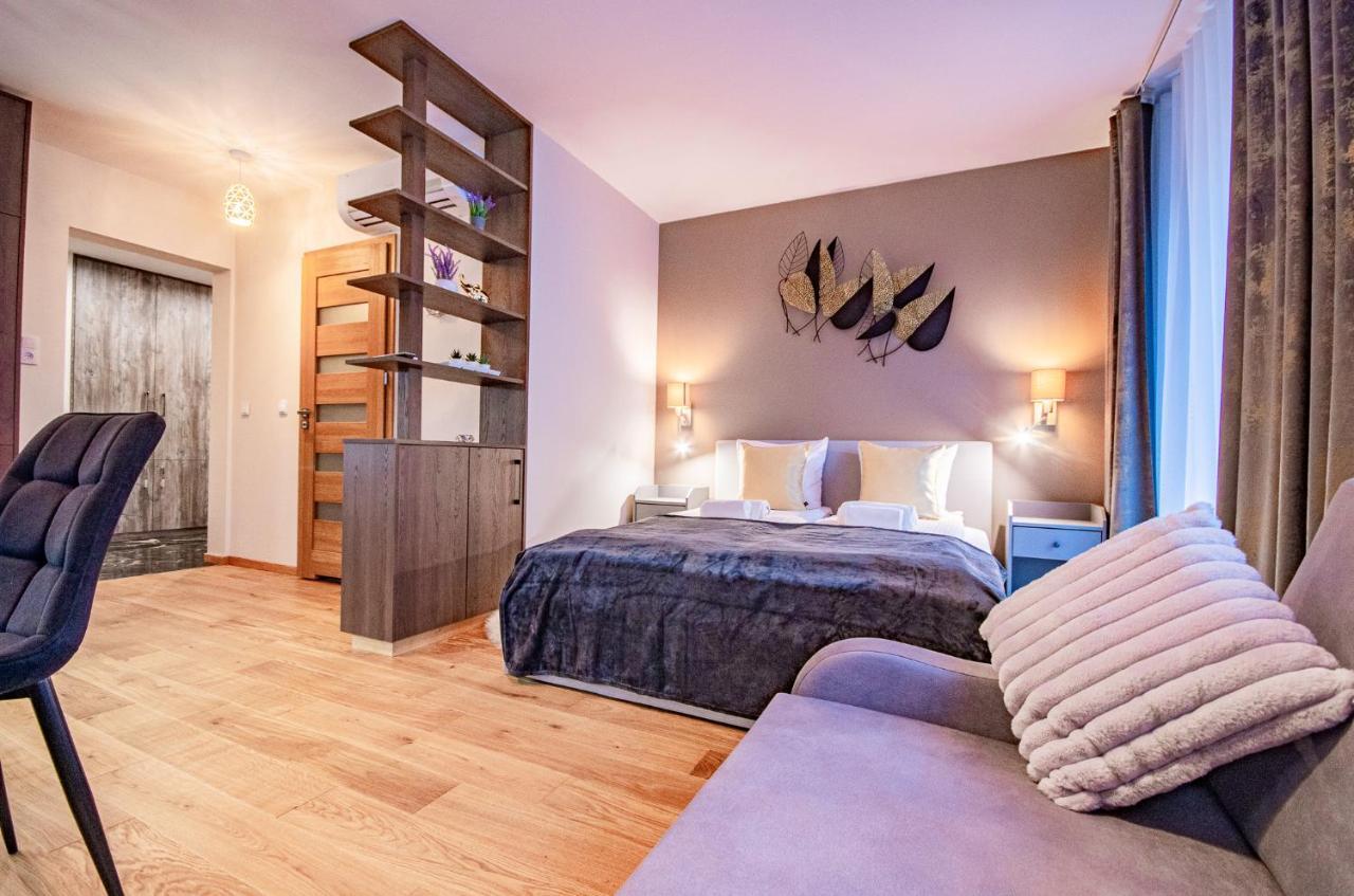 Inpoint Spacious Apartments Near Main Square & Kazimierz District Krasków Exterior foto